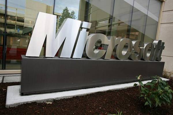 Microsoft предложила свои продукты на замену Google